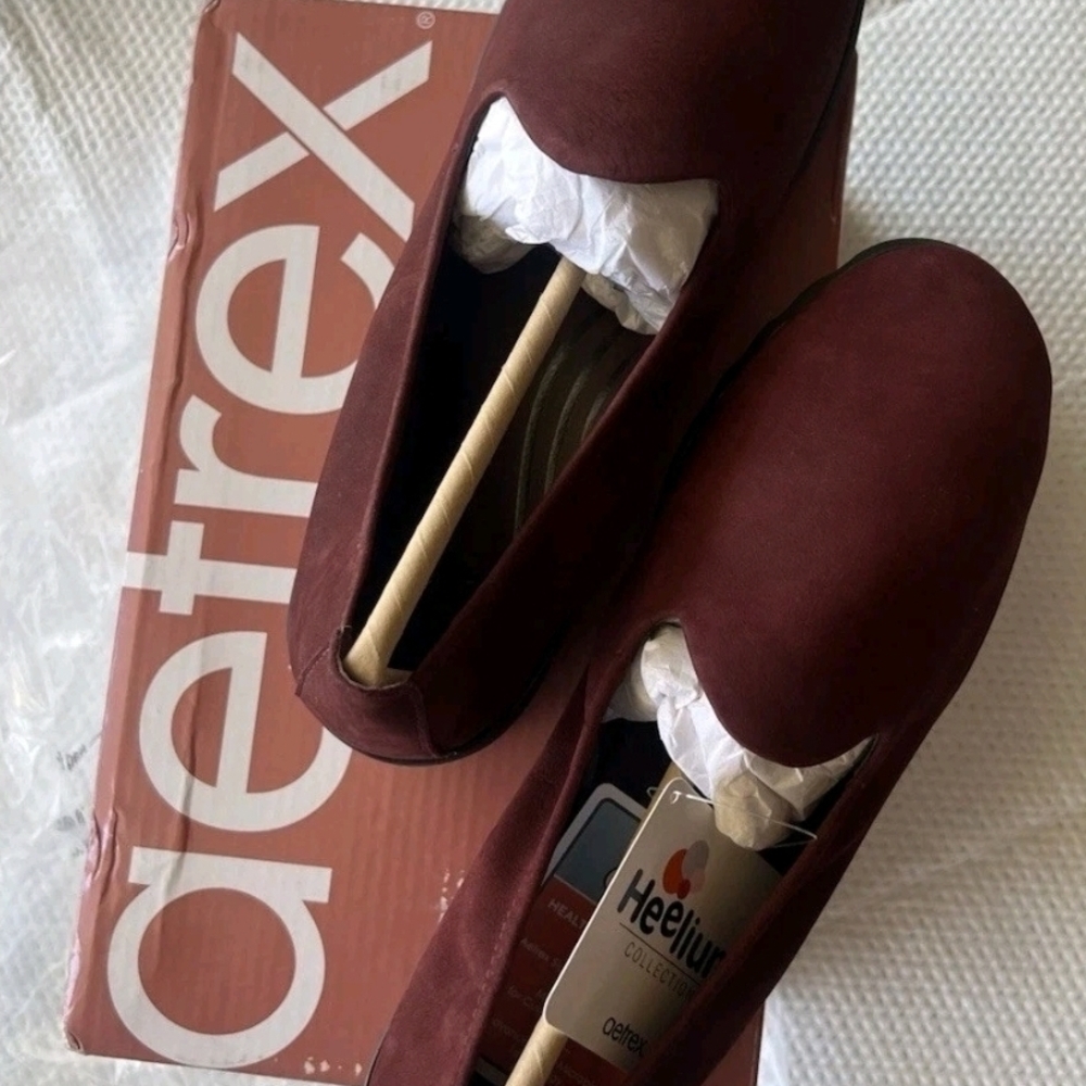 Aetrex Burgundy Loafers